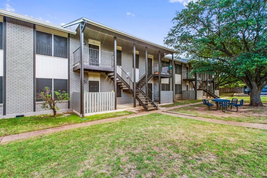 11519 Pecan Creek Pkwy - Photo 0