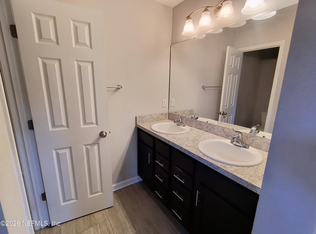 1211 Sarahs Landing Drive - Photo 10