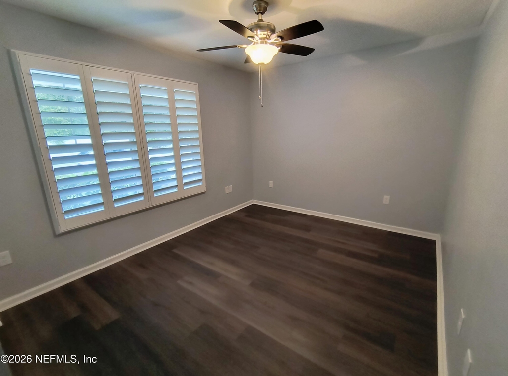 1211 Sarahs Landing Drive - Photo 11