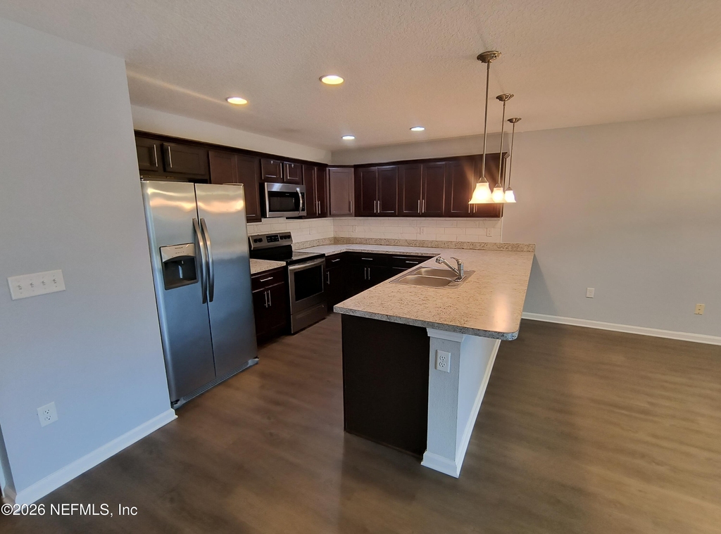 1211 Sarahs Landing Drive - Photo 1