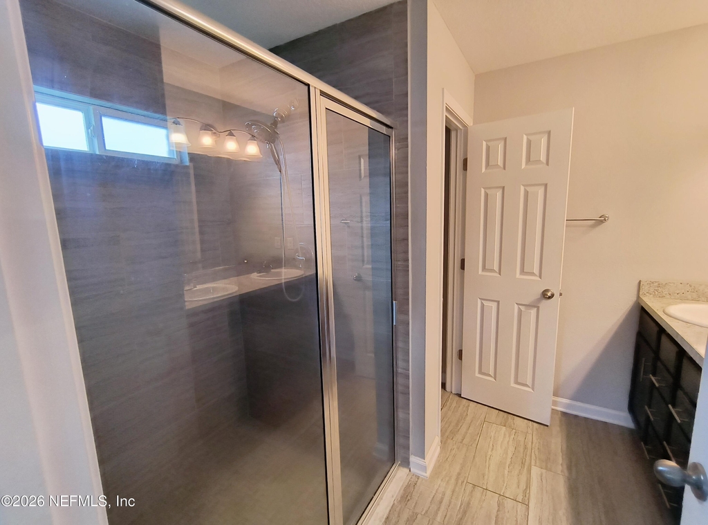 1211 Sarahs Landing Drive - Photo 9