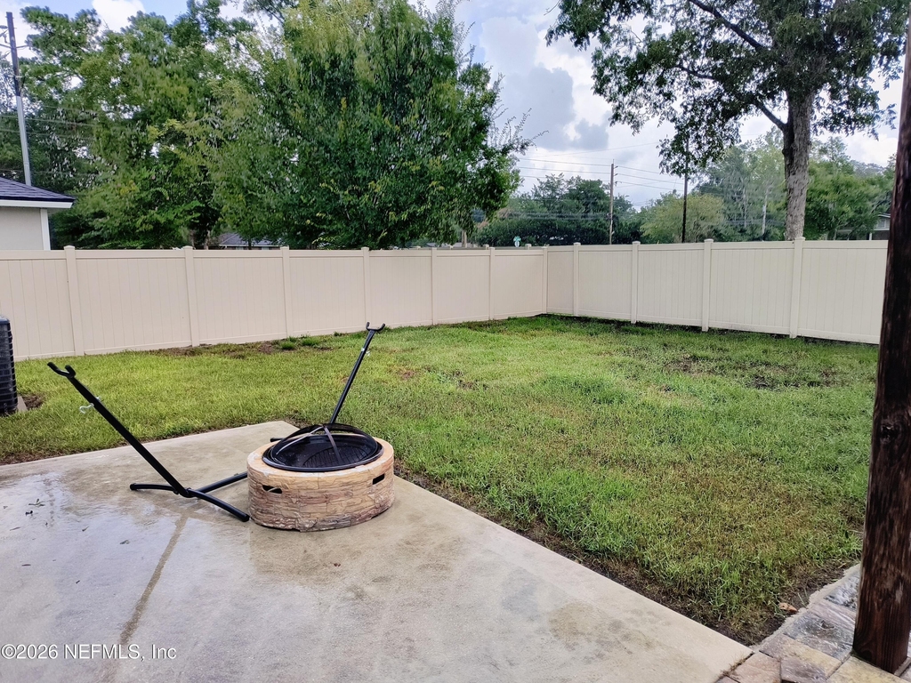 1211 Sarahs Landing Drive - Photo 16