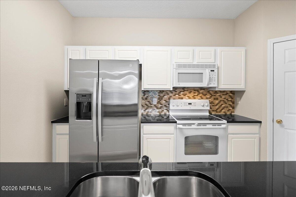 10550 Baymeadows Road - Photo 12