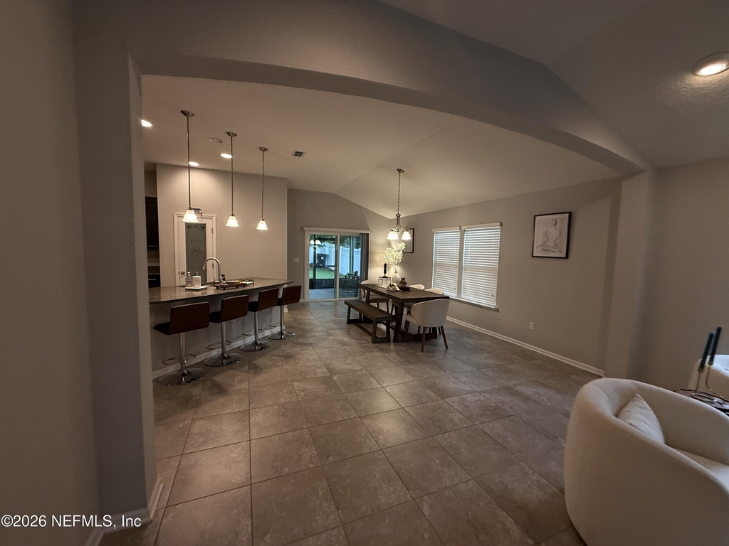 686 Glendale Lane - Photo 3