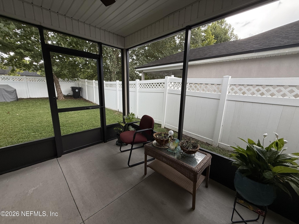 686 Glendale Lane - Photo 28