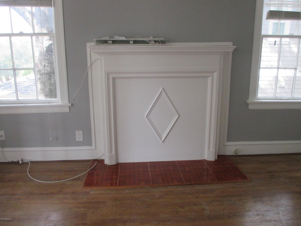 2047 Forbes Street - Photo 11