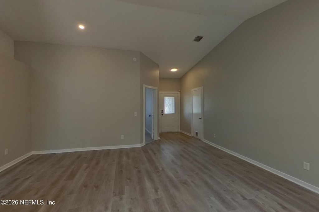 12124 Roundham Lane N - Photo 2