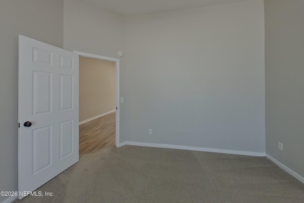 12124 Roundham Lane N - Photo 5