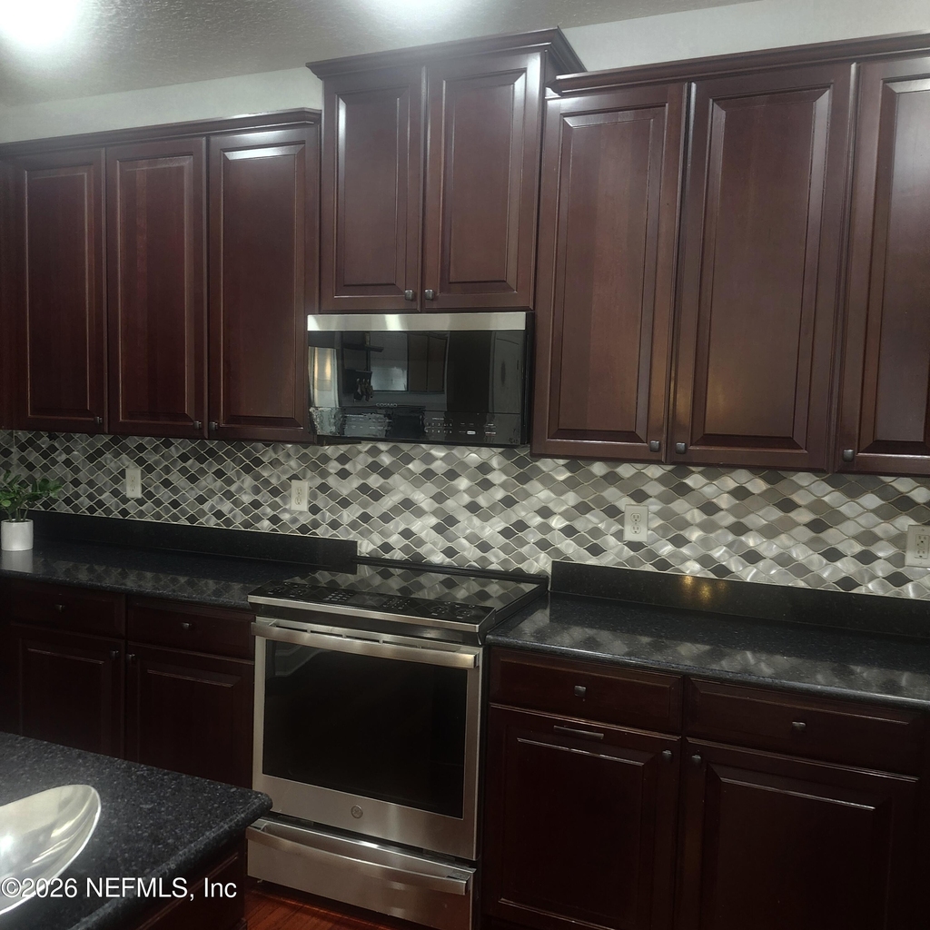 201 Edgeford Court - Photo 65