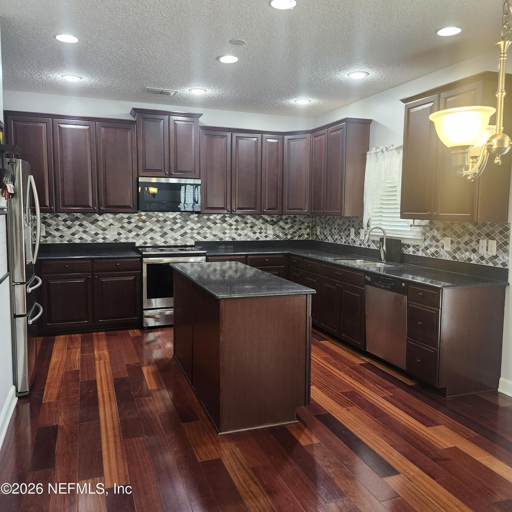 201 Edgeford Court - Photo 13