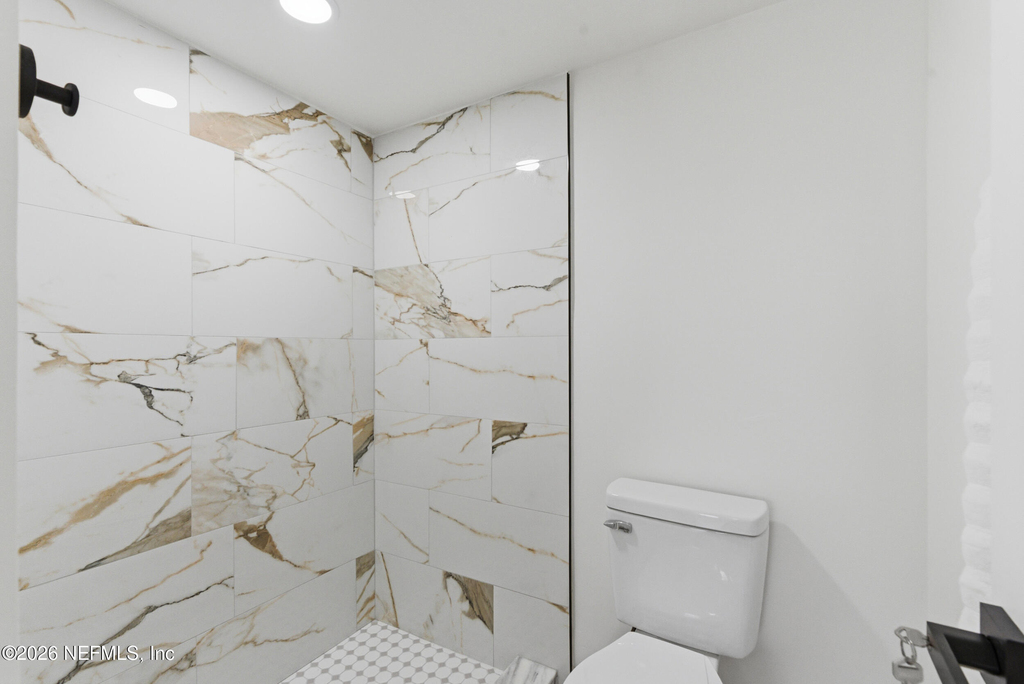 7602 Las Palmas Way - Photo 27
