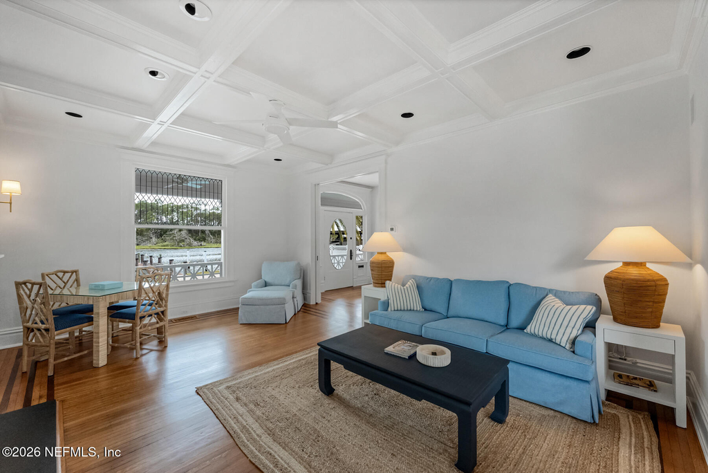 289 N Roscoe Boulevard - Photo 7