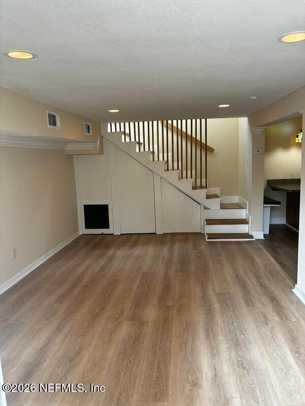 2738 Riverside Avenue - Photo 2