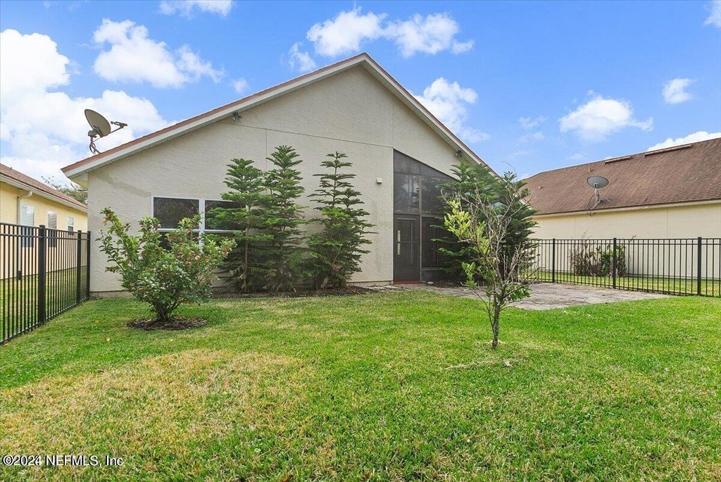 1212 Coghill Circle - Photo 16