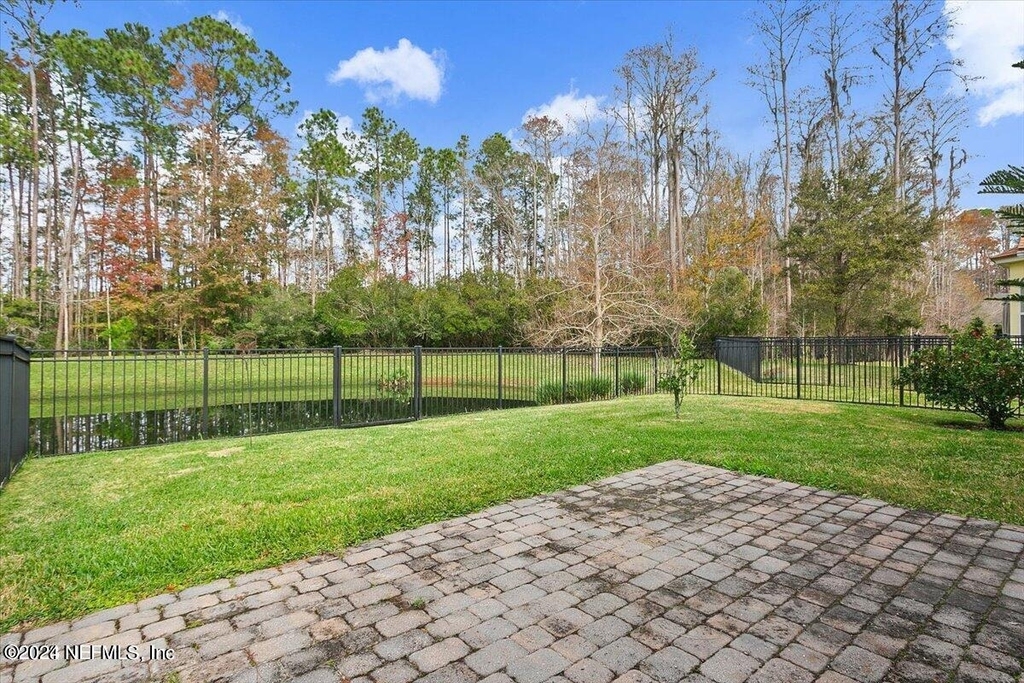 1212 Coghill Circle - Photo 15