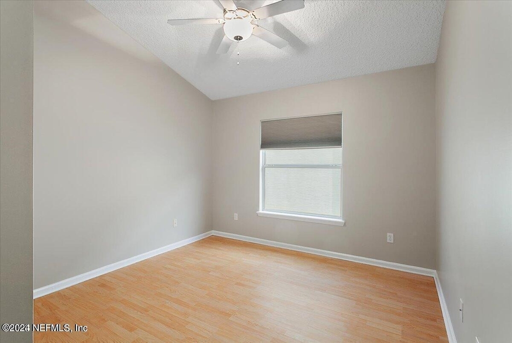 1212 Coghill Circle - Photo 12