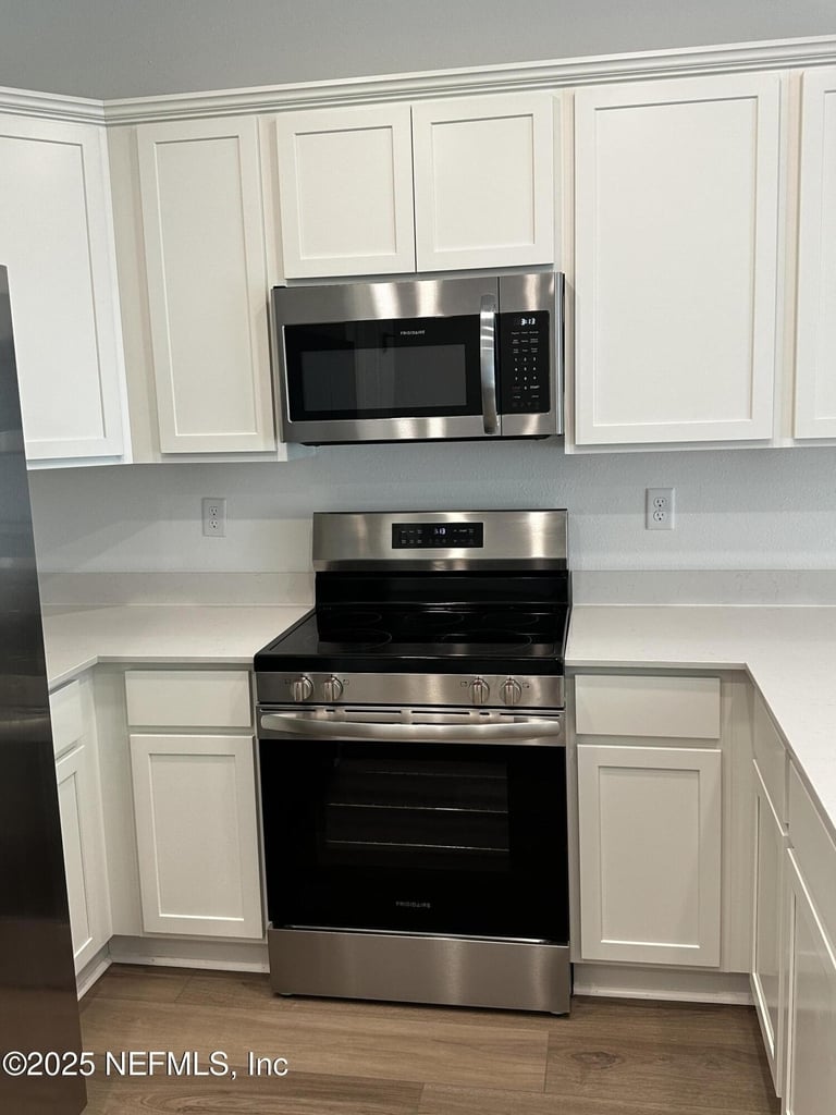611 Holly Lakes Drive - Photo 11