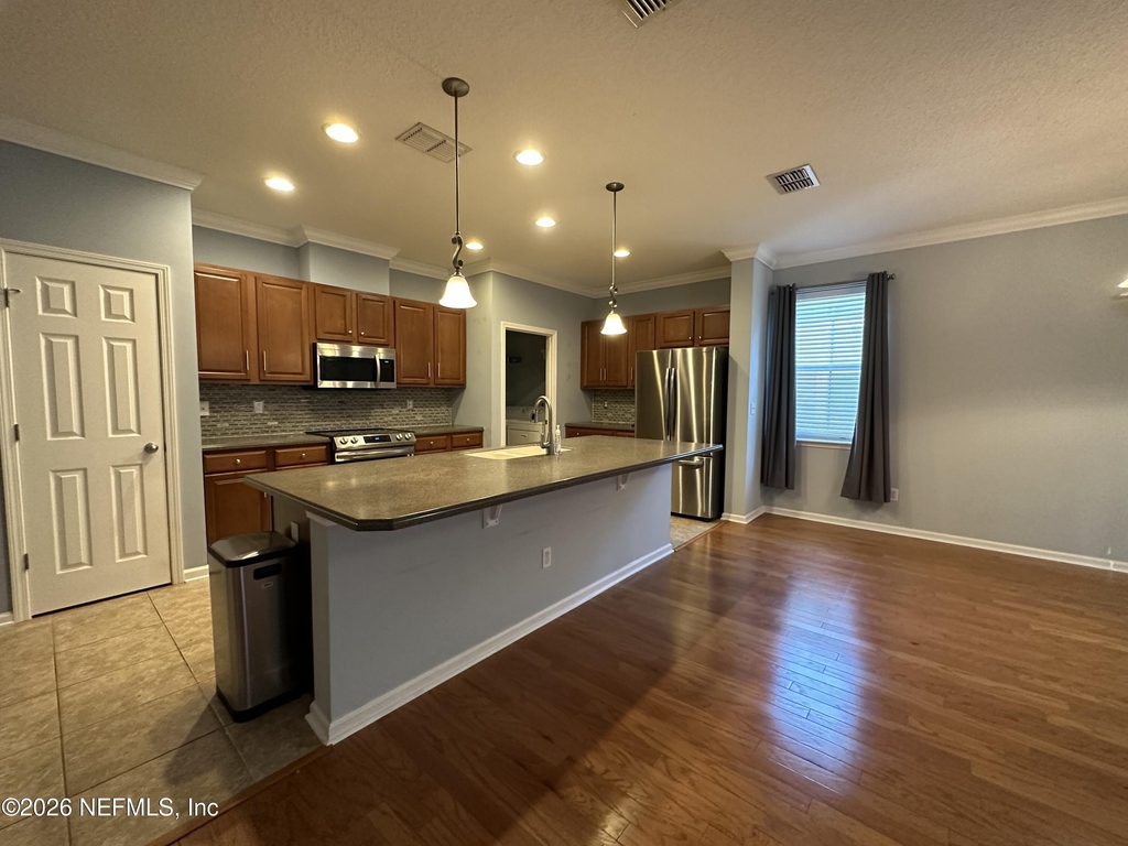 12173 Hatherden Court - Photo 7