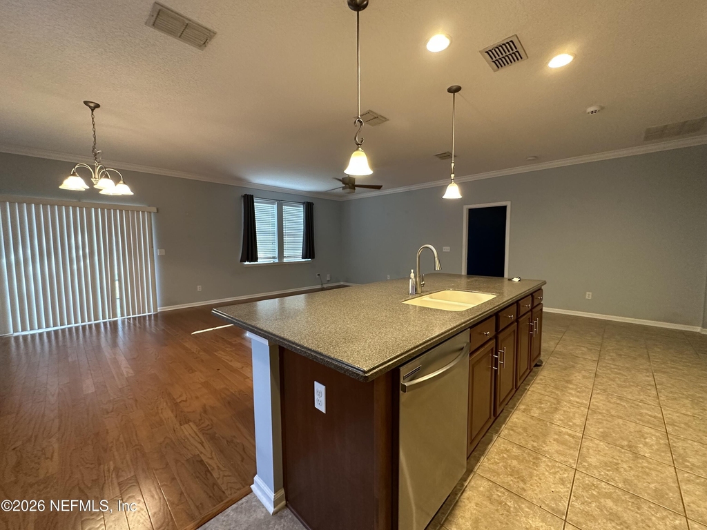 12173 Hatherden Court - Photo 9