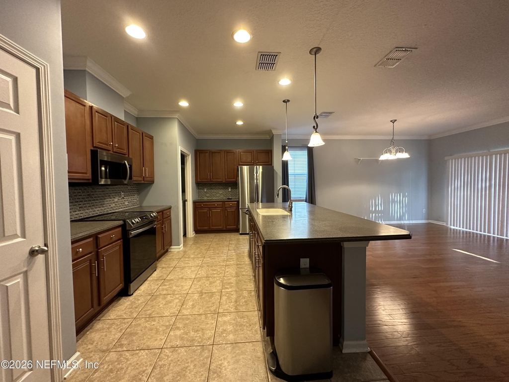 12173 Hatherden Court - Photo 4