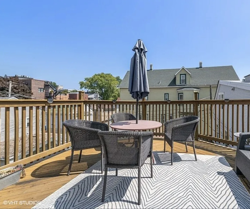 2837 N Southport Avenue - Photo 4