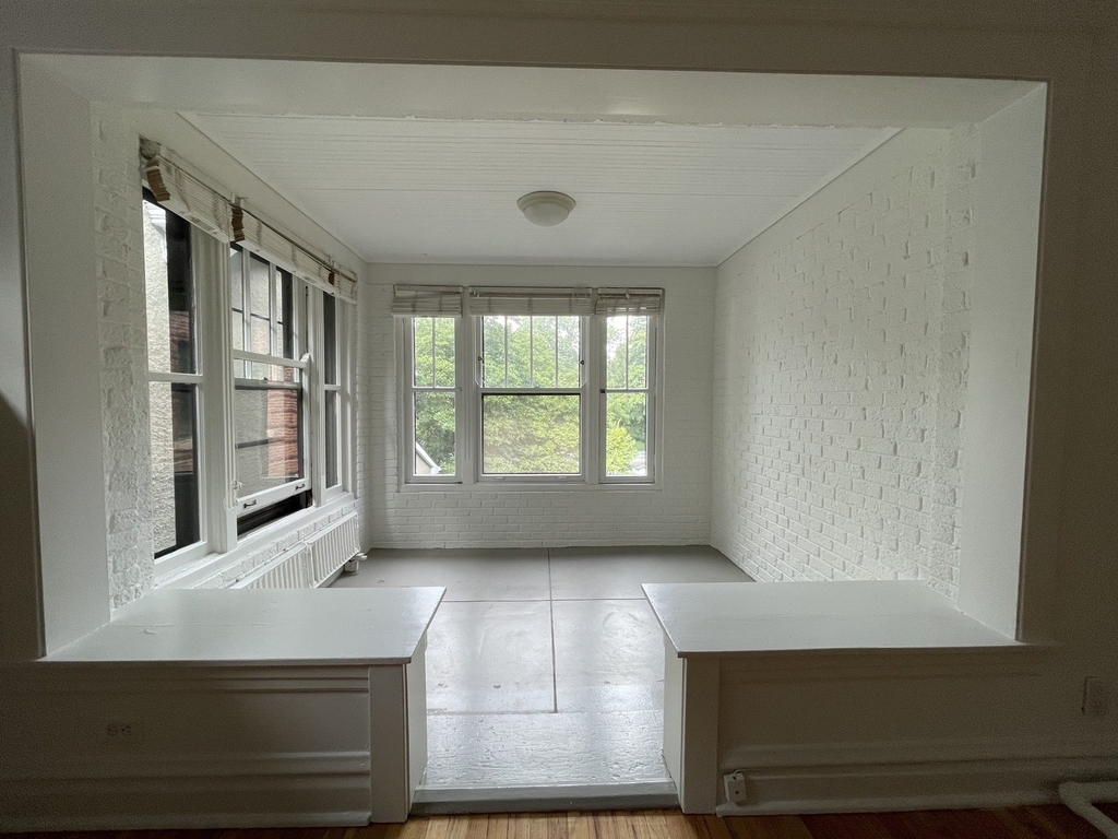 1233 Judson Avenue - Photo 3