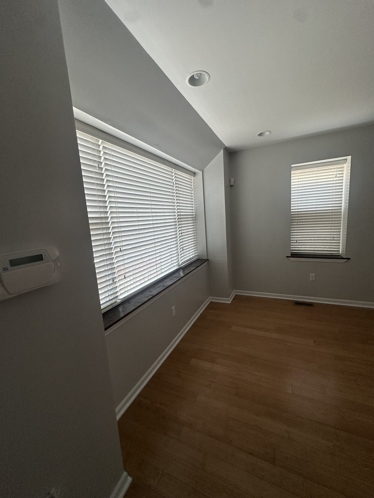 2449 W Taylor Street - Photo 3