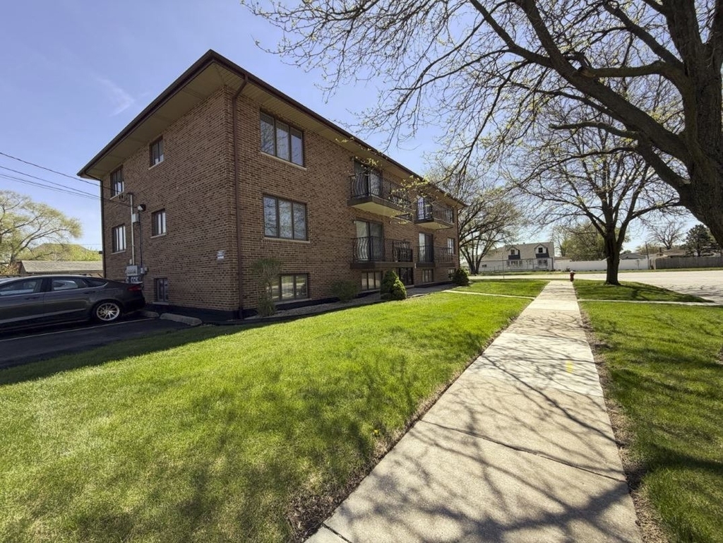 8659 Meade Avenue - Photo 2