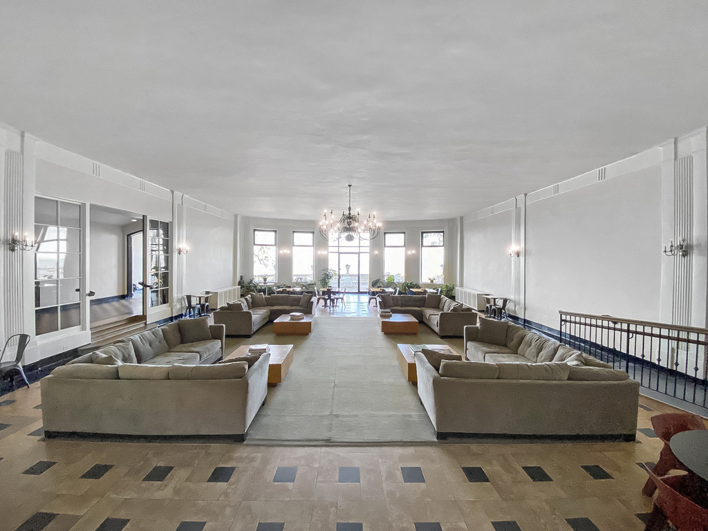 1205 W Sherwin Avenue - Photo 8