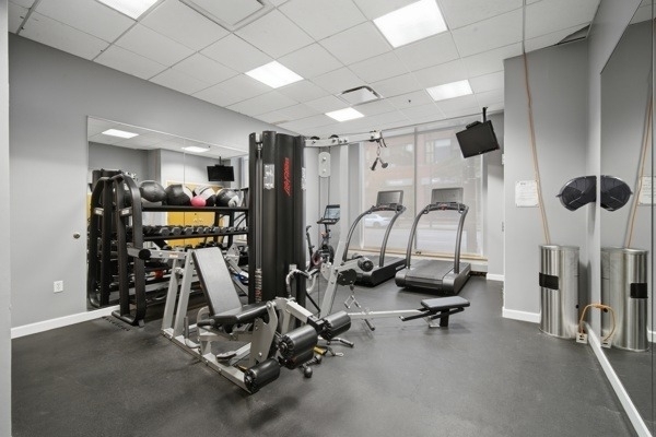 757 N Orleans Street - Photo 20