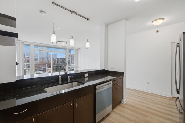 757 N Orleans Street - Photo 9