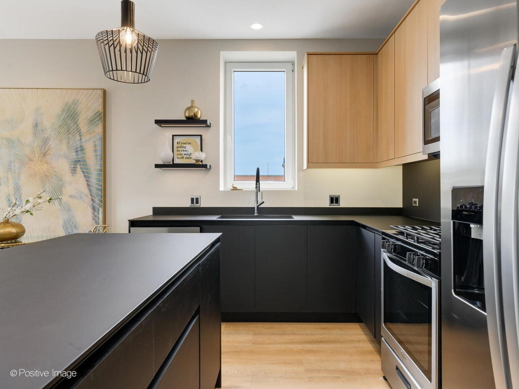 6033 W North Avenue - Photo 9