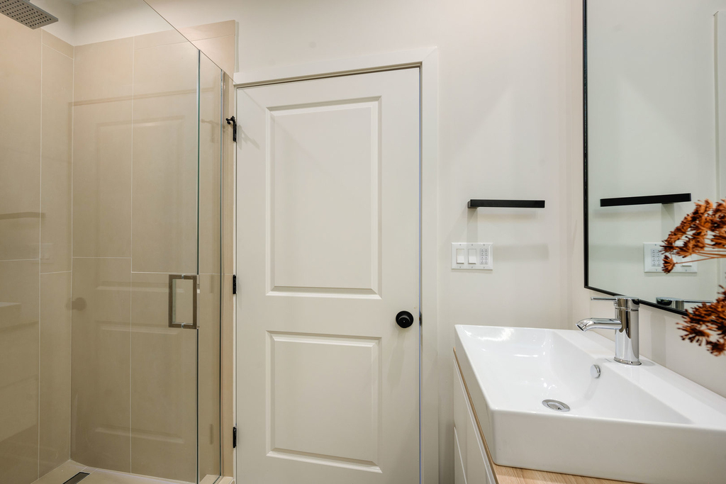 2725 Thatcher Avenue - Photo 4