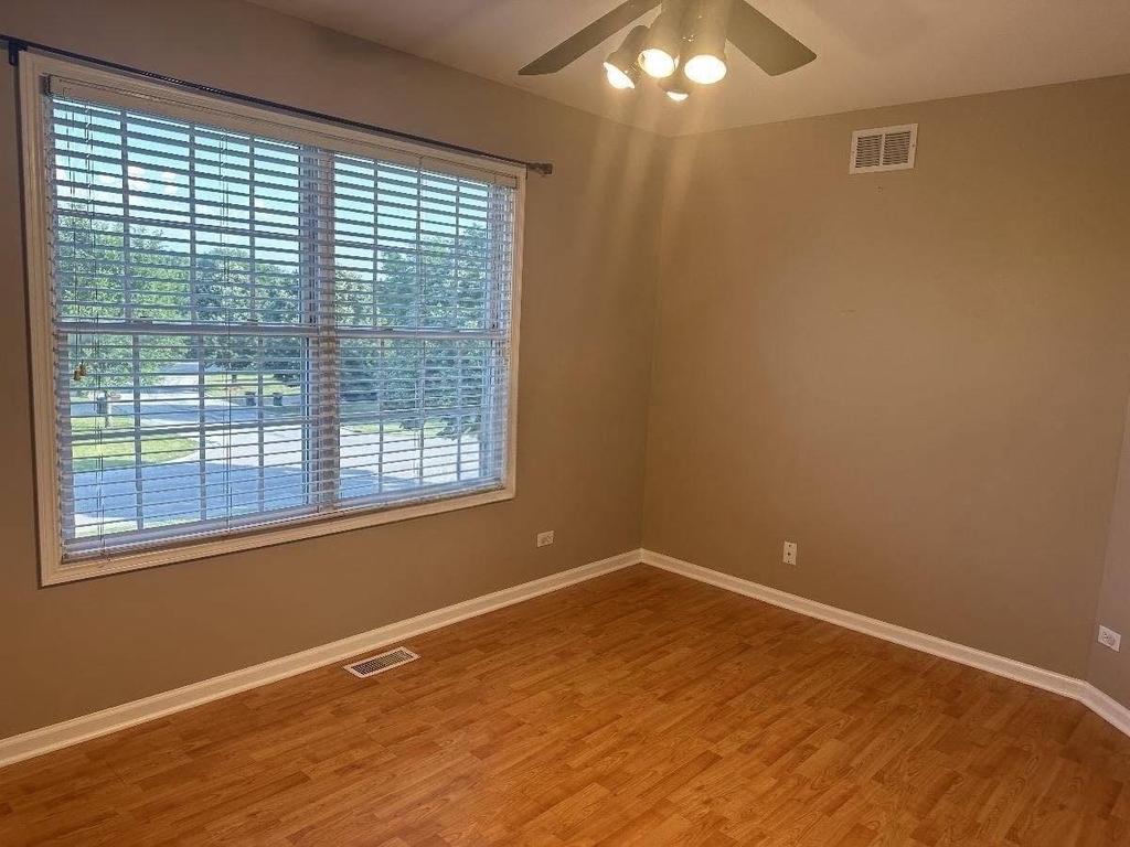 5490 Fox Path Lane - Photo 11