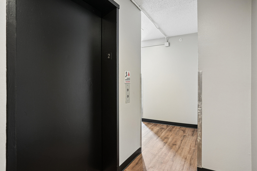 307 W 6th Street - Photo 15