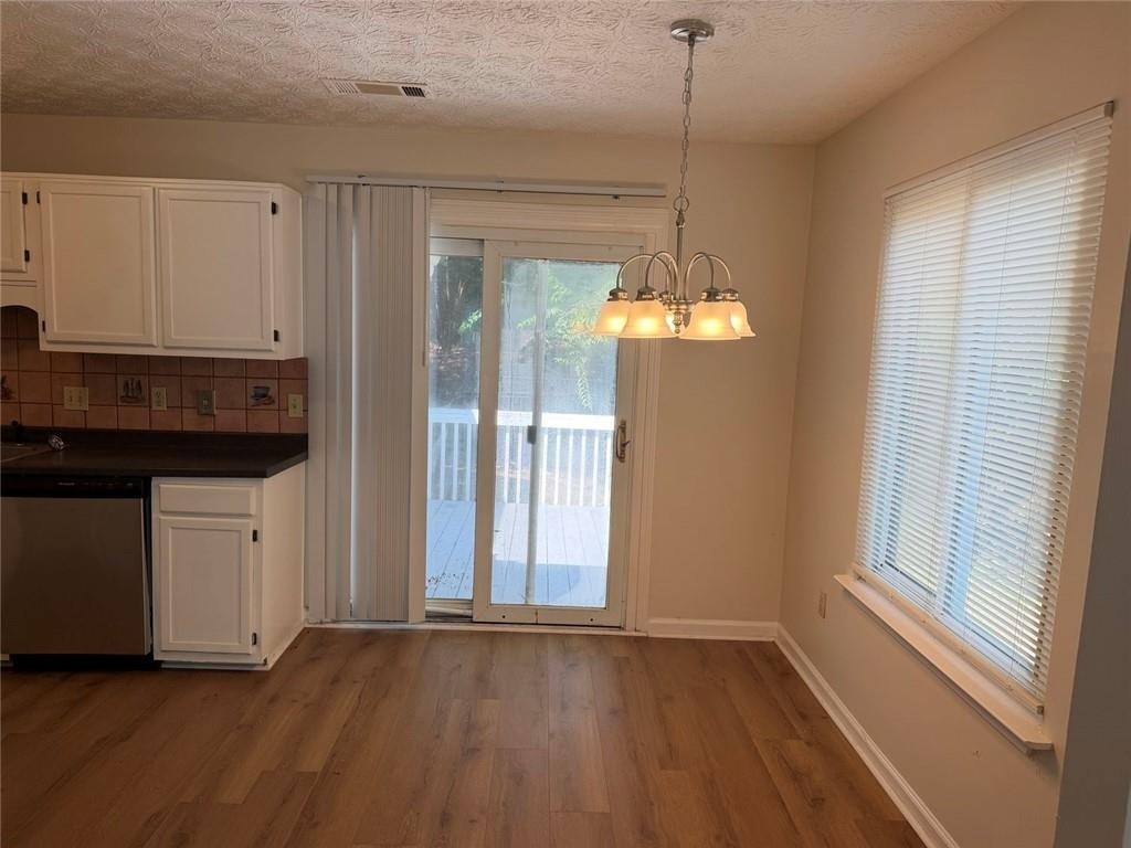 1819 Crescent Hill Drive Nw - Photo 3