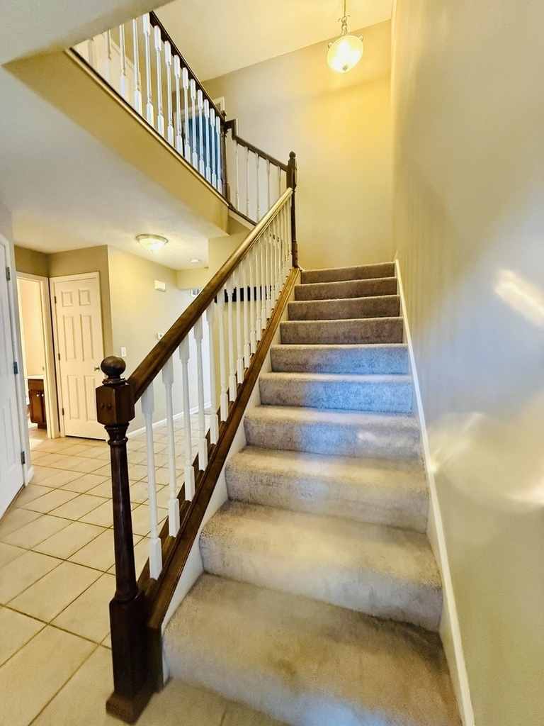 1112 Ekstam Drive - Photo 9