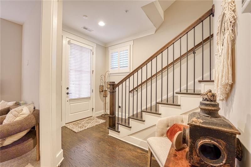984 Memorial Walk Se - Photo 28