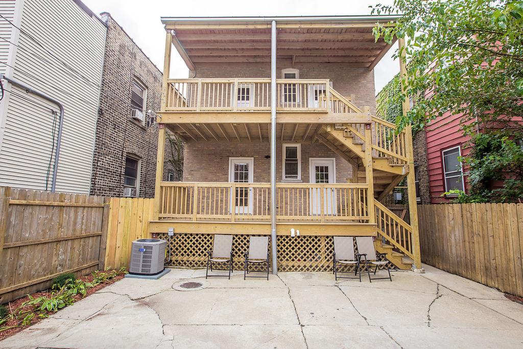 2648 W Lunt Avenue - Photo 20