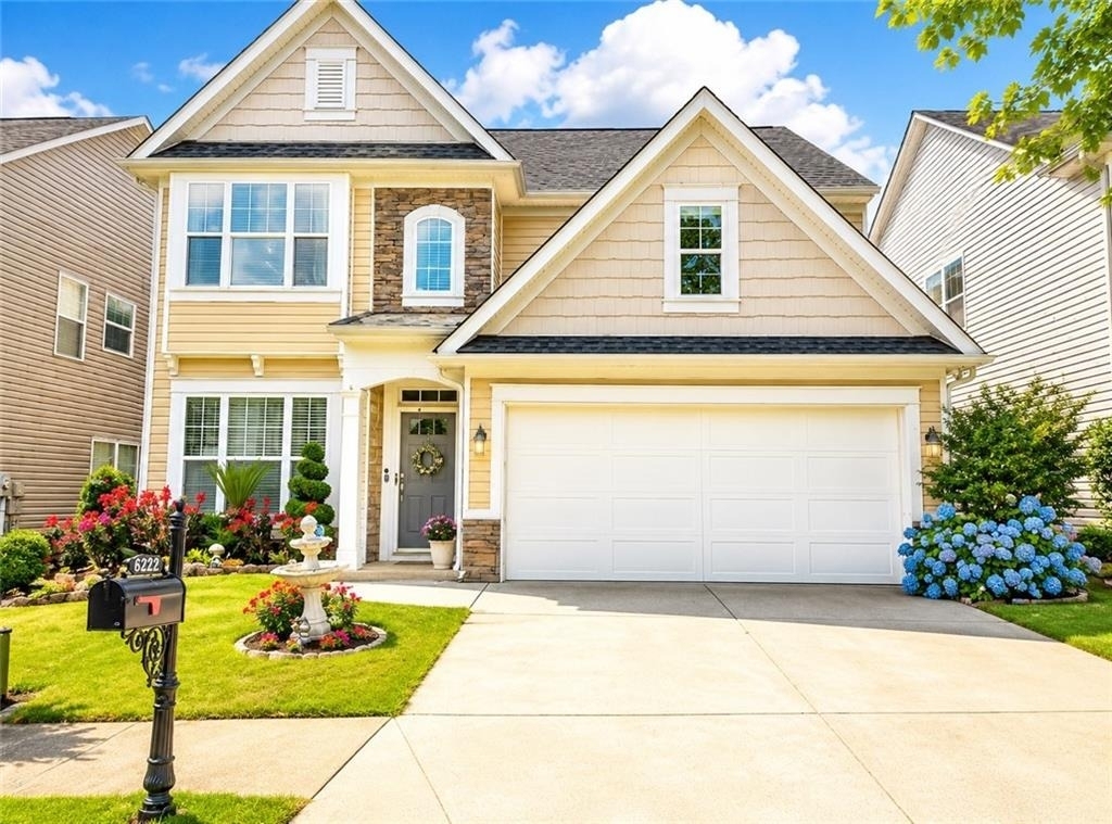 2023 Executive Drive - Photo 0