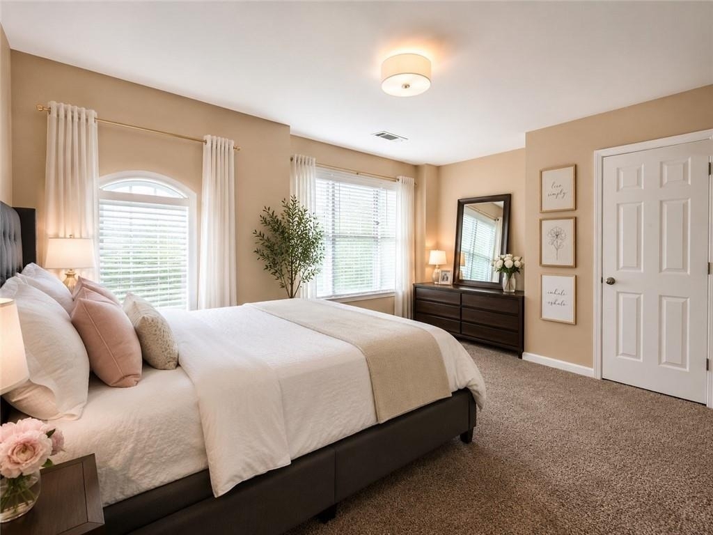 2023 Executive Drive - Photo 2