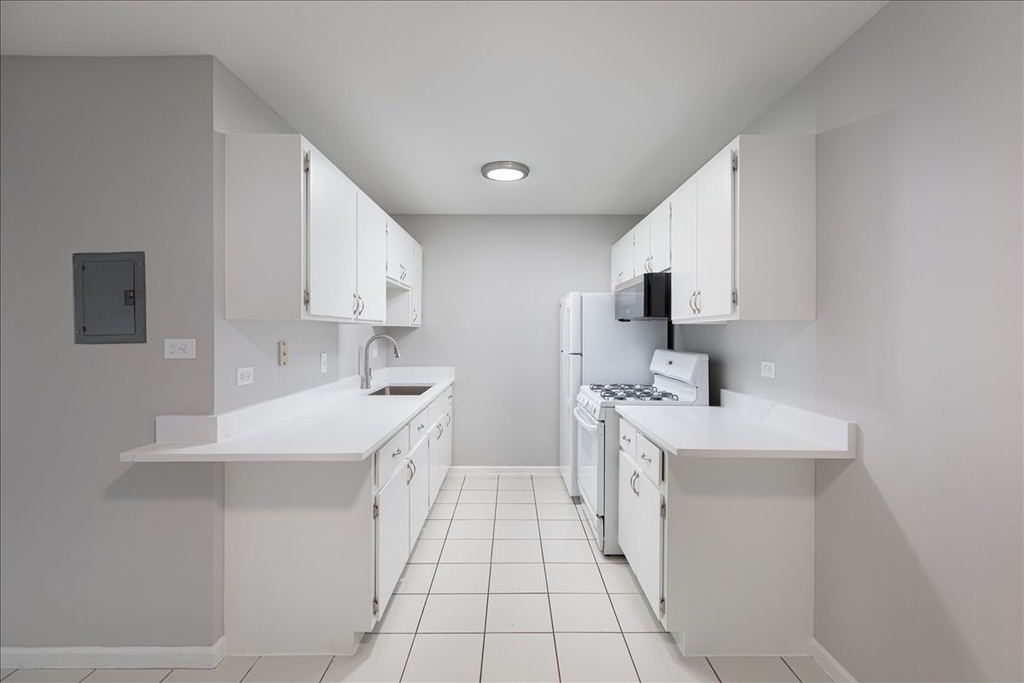 5740 East Avenue - Photo 1