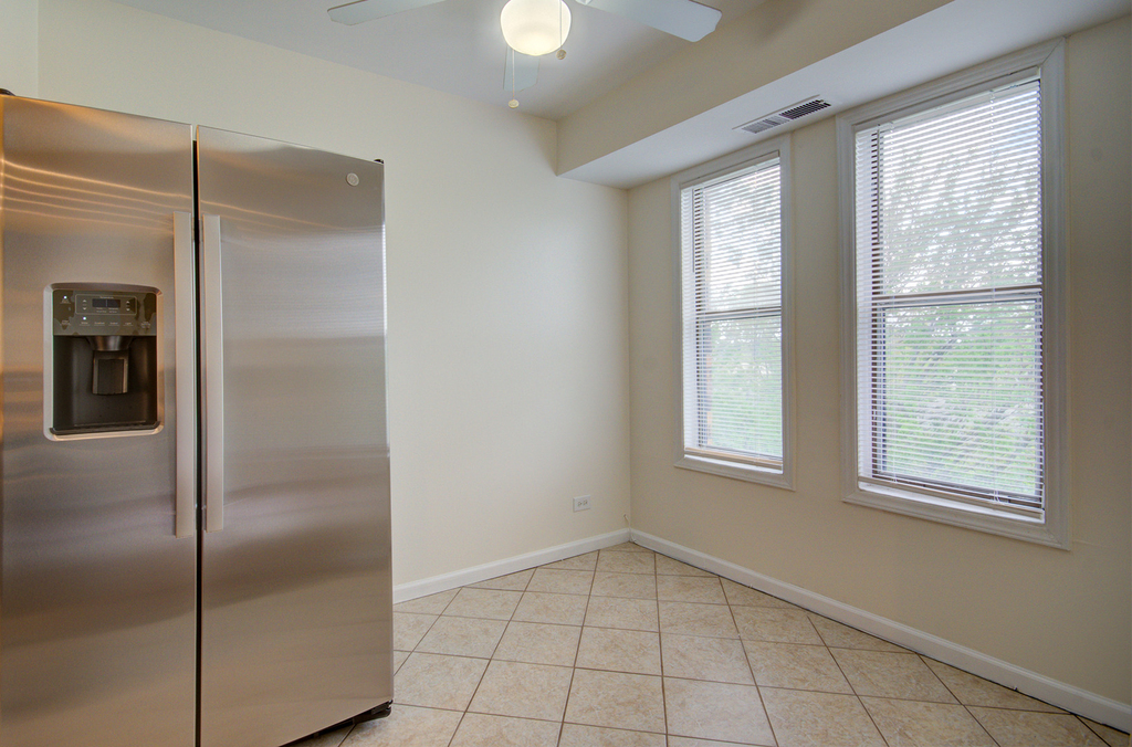 2210 Country Club Drive - Photo 5