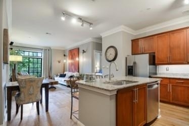 1055 Piedmont Avenue - Photo 2