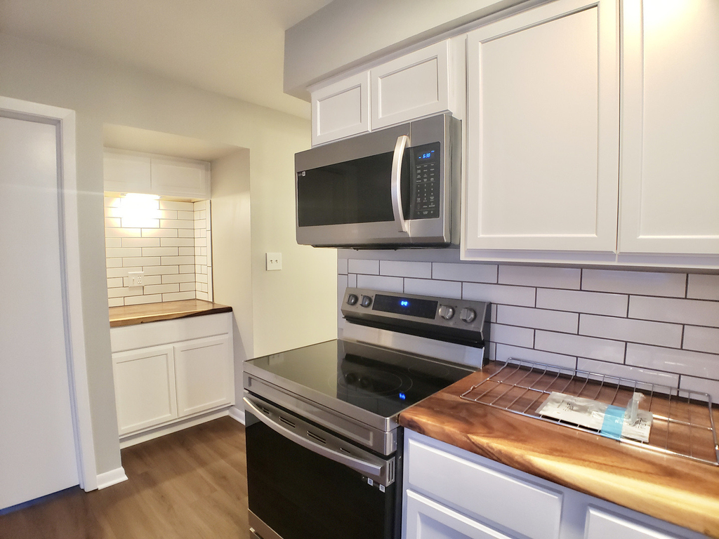 9109 Sahler Avenue - Photo 10