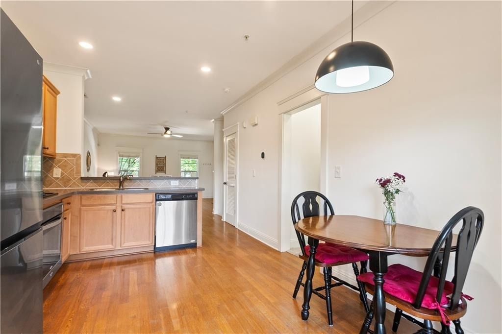 655 Mead Street Se - Photo 8