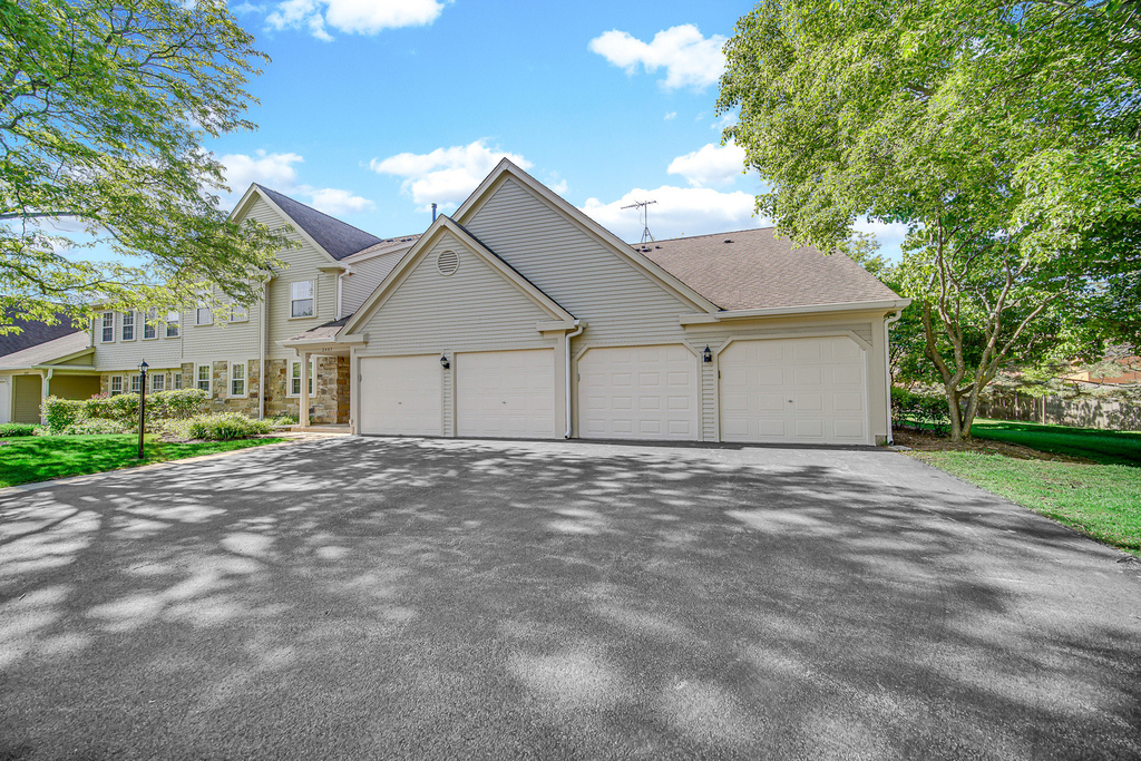 2403 Mallow Court - Photo 0