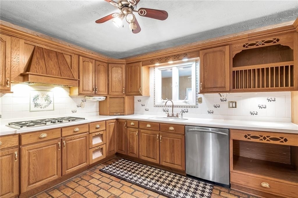 131 Arrowood Lane - Photo 5