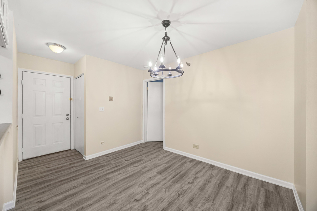 214 Glengarry Drive - Photo 1