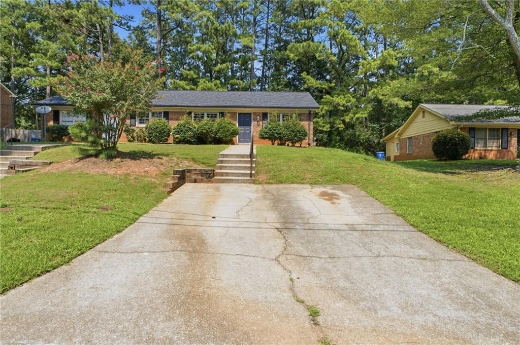 432 Charleston Lane - Photo 2